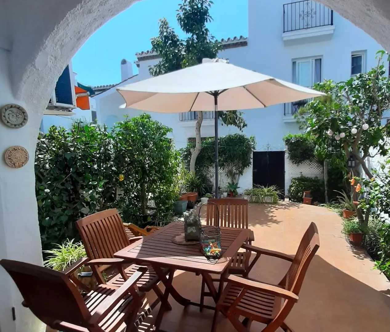 Precioso Apartamento A Pie De Playa En La Nueva Milla De Oro Entre Estepona Y Marbella