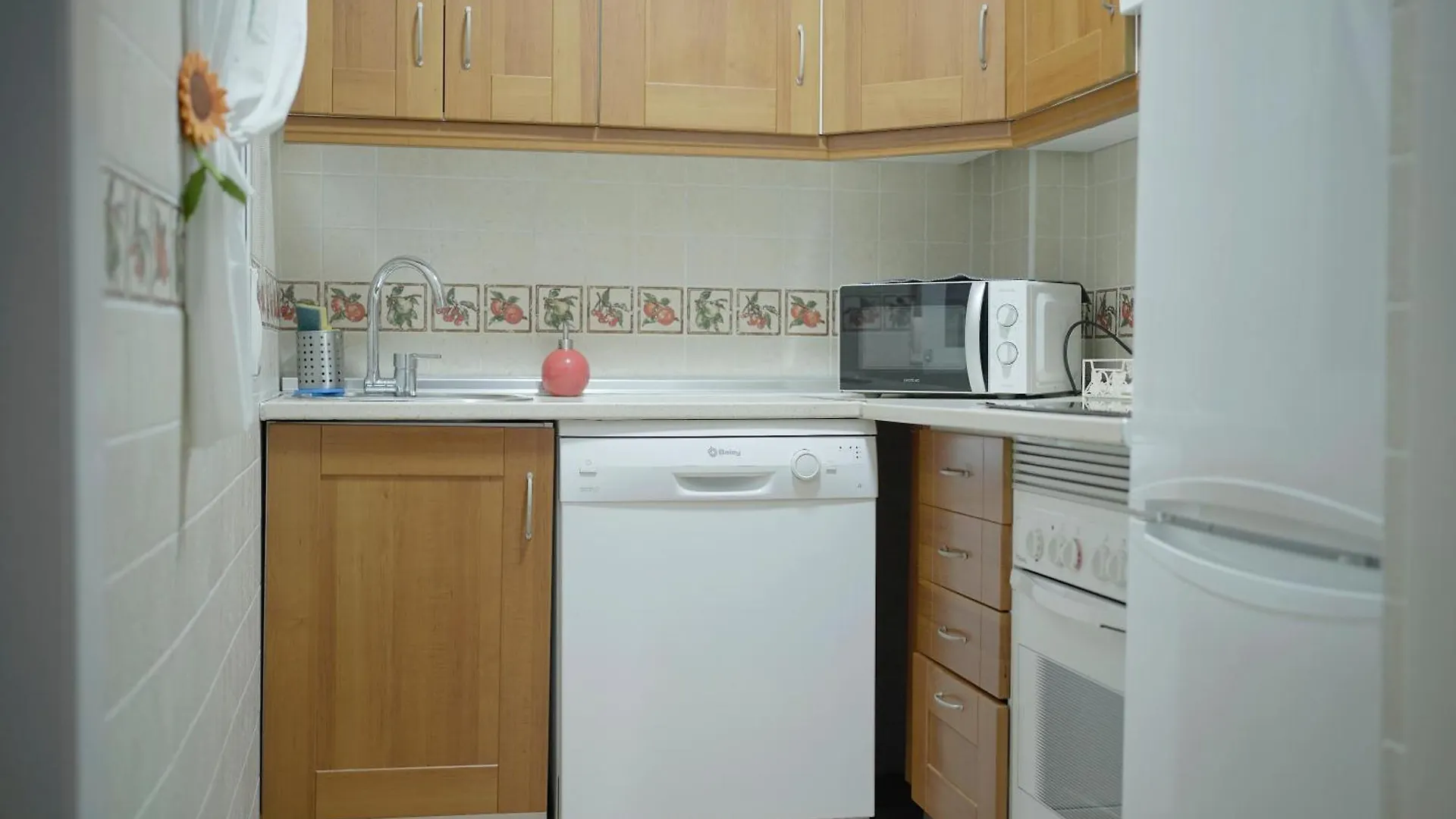 Precioso Apartamento A Pie De Playa En La Nueva Milla De Oro Entre Estepona Y Marbella 0*,  Spain