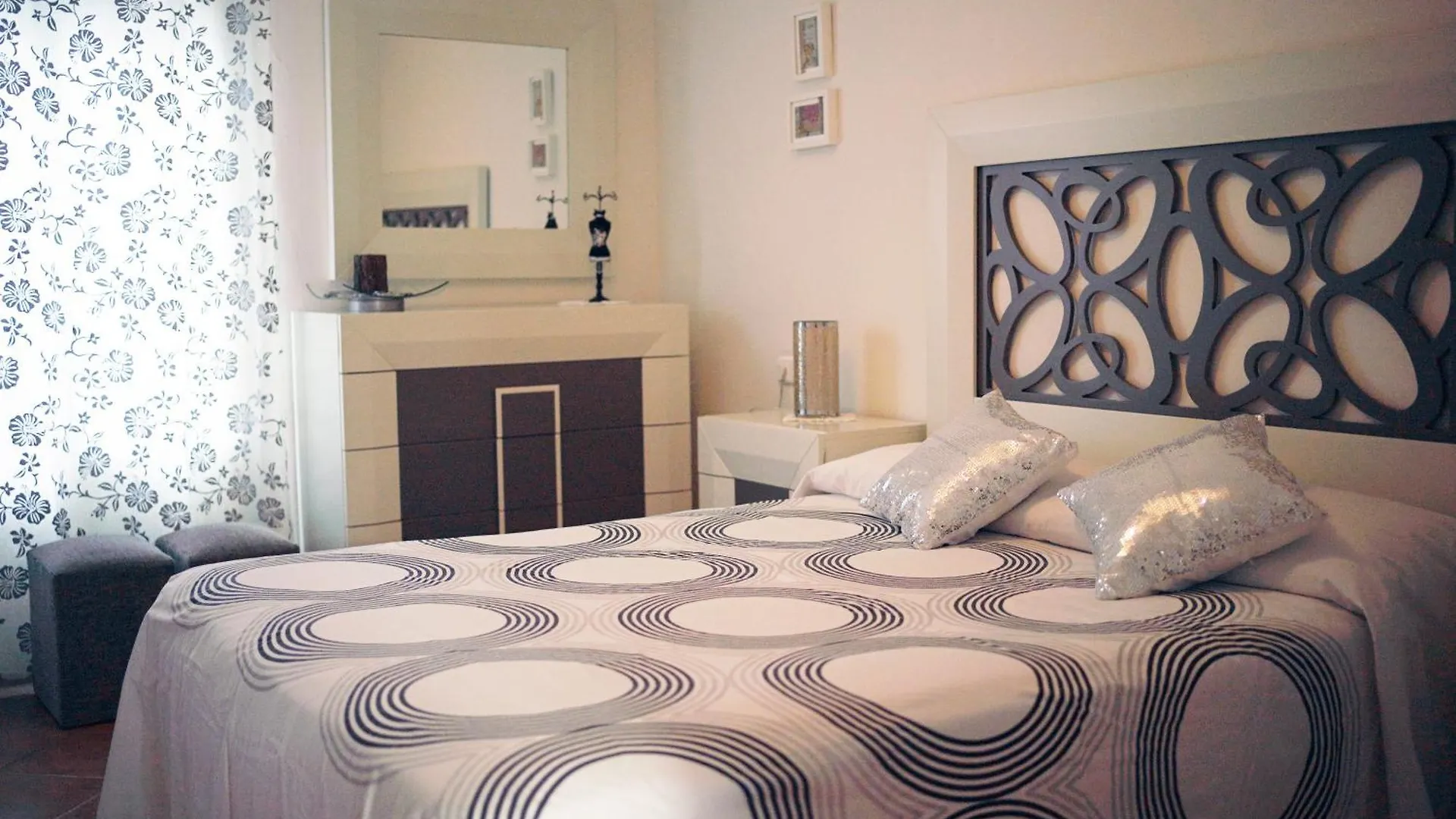 Precioso Apartamento A Pie De Playa En La Nueva Milla De Oro Entre Estepona Y Marbella Holiday home