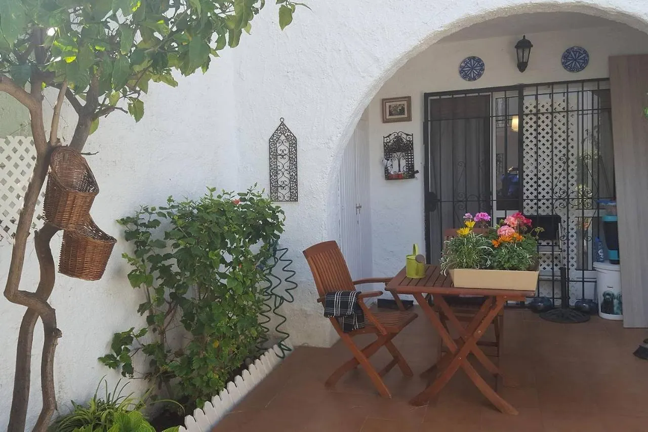 Precioso Apartamento A Pie De Playa En La Nueva Milla De Oro Entre Estepona Y Marbella Holiday home